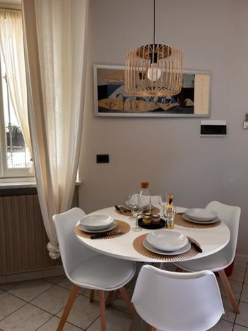 Bon Bon Del Viale-Con Posto Auto Privato Apartment Asti Exterior photo